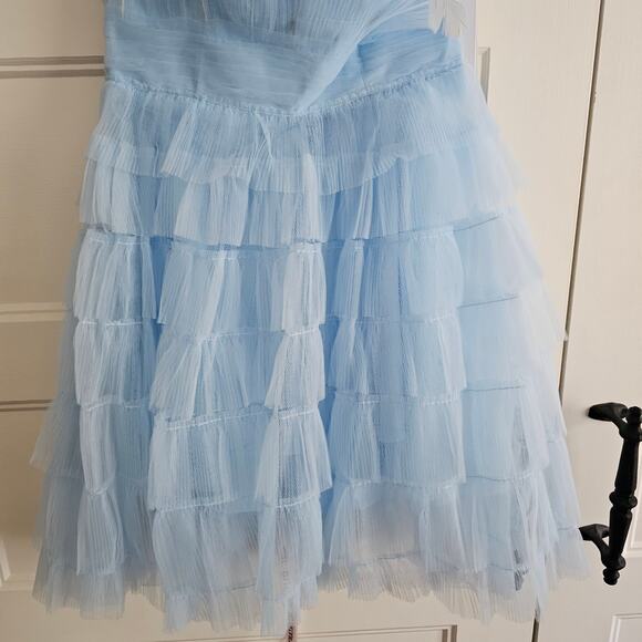 Mac Duggal 20529 Blue Feathered Strapless Tulle Fit and Flare Dress Size 6 - Picture 4 of 7